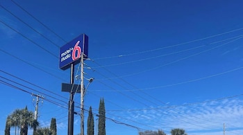 studio 6 mobile al
