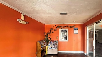 Studio 6 – Mobile, Al,,2 star