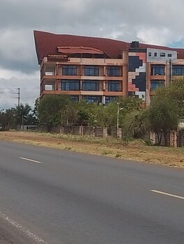 jett inn gardens hotel emali