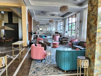 jett inn gardens hotel emali