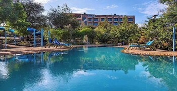 jett inn gardens hotel emali