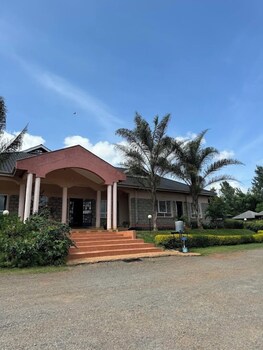 alem resort tawa