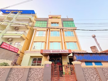 Hotel Shree Gopal Puri,,3 star