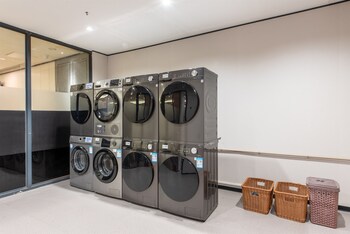 winsome hotel gz scnu metro station
