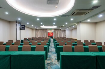 winsome hotel gz scnu metro station