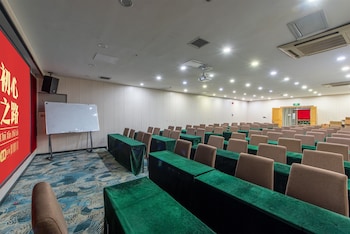 winsome hotel gz scnu metro station