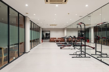 winsome hotel gz scnu metro station