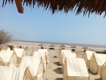 babalao beach resort backpackers and tent