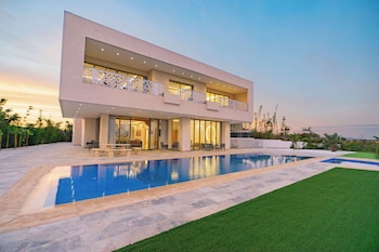 golfside villas