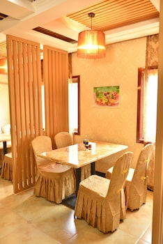 Train Luxe Hotel,,3 star
