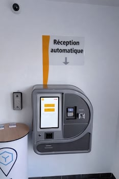 Hotel Hubone3 Istres,,0 star
