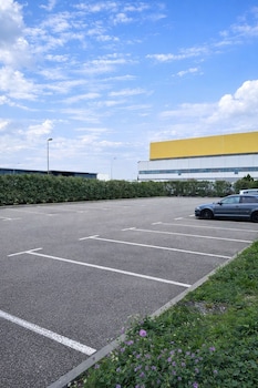 hotel hubone3 istres