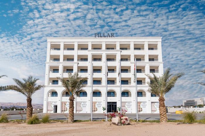 golden pillar hotel