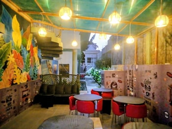 Pegasus Hotel And Suites,,3 star