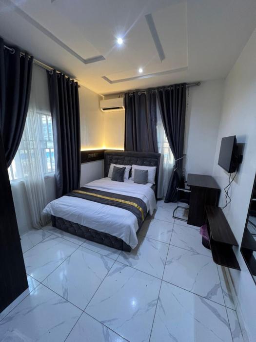 sparkles apartment