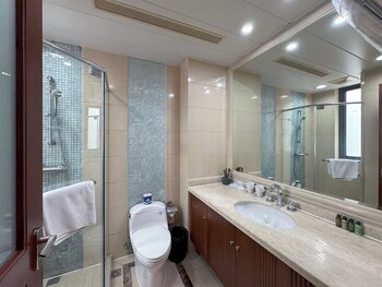 tyms 3br 2ba apt gubei fully furnished