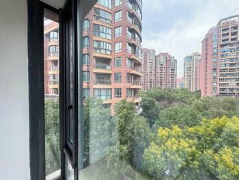 tyms 3br 2ba apt gubei fully furnished
