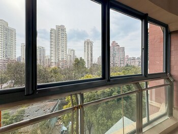 tyms 3br 2ba apt gubei fully furnished