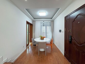 tyms 3br 2ba apt gubei fully furnished