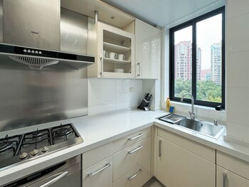 tyms 3br 2ba apt gubei fully furnished