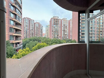 tyms 3br 2ba apt gubei fully furnished