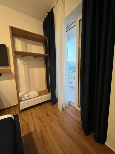 illyrian hotel ksamil