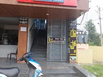 S L N Comfort,,2 star
