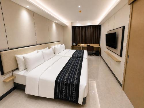prime plaza hotel mataram
