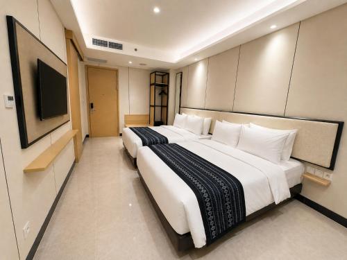 prime plaza hotel mataram