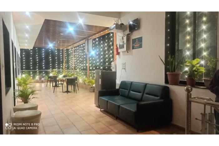 royal home stay