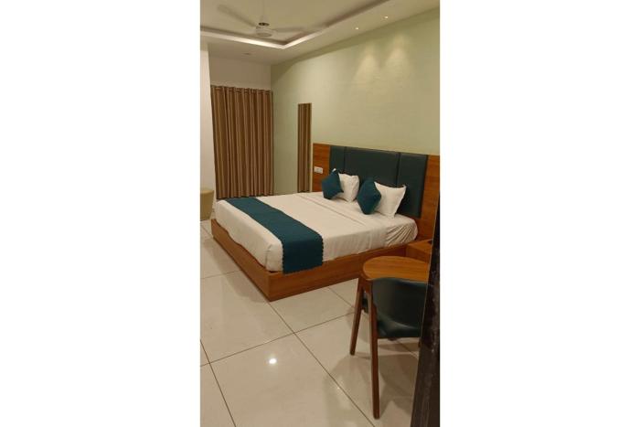 royal home stay
