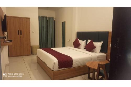 royal home stay