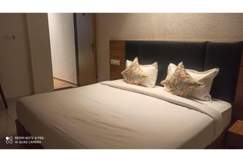 royal home stay