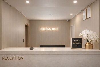 Brown Dot Hotel Wanju Bongdong,,3 star