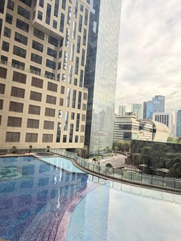 knightsbridge makati city stay