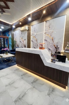 hotel grande villa near delhi airport