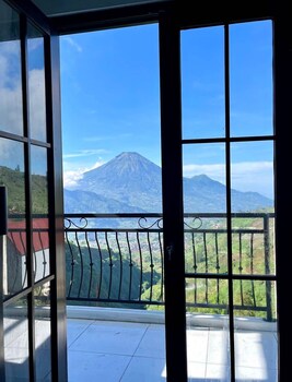 Lovia Villa Dieng,,2 star