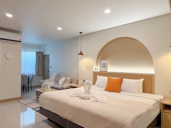 Abundant Eco Hostel,,2 star