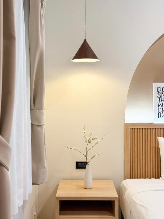 abundant eco hostel