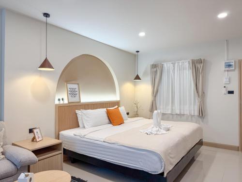 abundant eco hostel