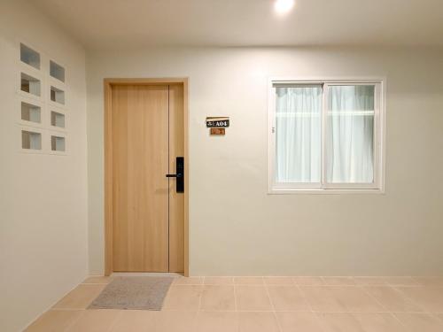 abundant eco hostel