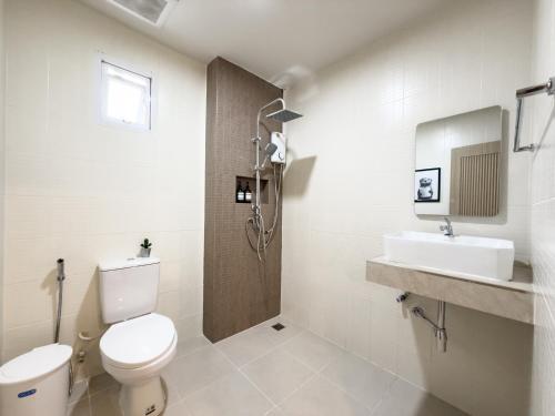 abundant eco hostel
