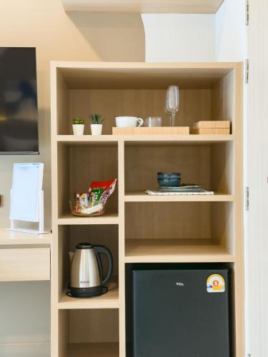 abundant eco hostel