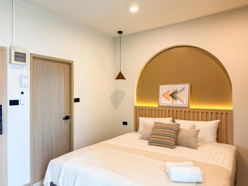 abundant eco hostel