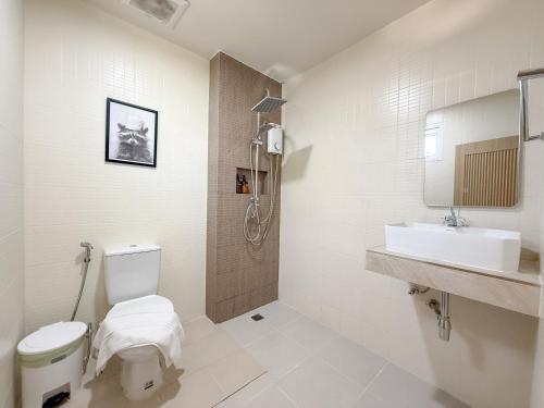 abundant eco hostel