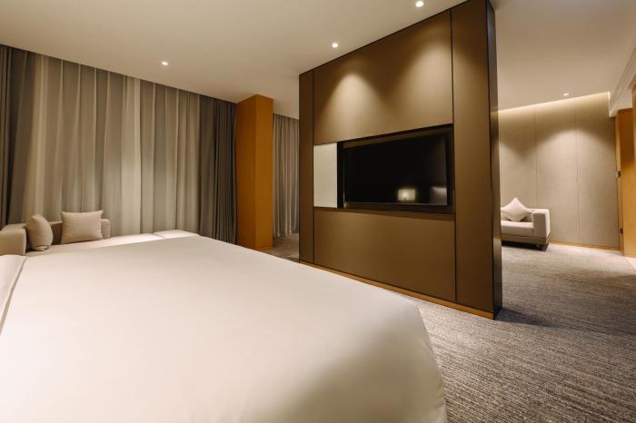 movenpick tashkent old city