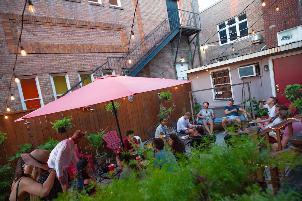 auberge nouvelle orleans hostel