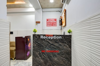 mauryan express hotel dabri janakpuri