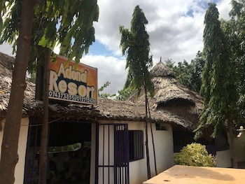 Adonai Resort Voi,,3 star