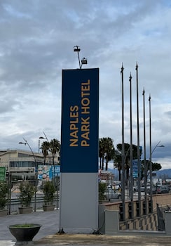 naples park hotel